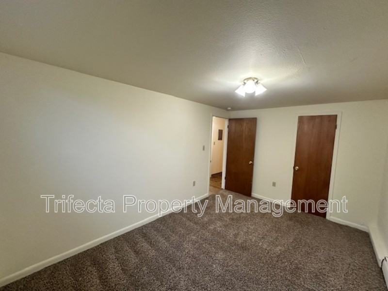 1100 Hays St - Photo 7 of 12