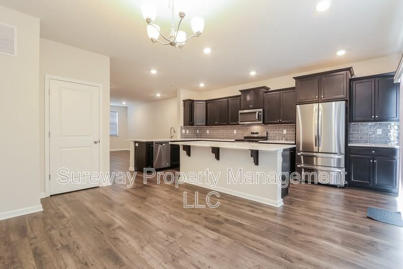 4 Naples Ln - Photo 6 of 20