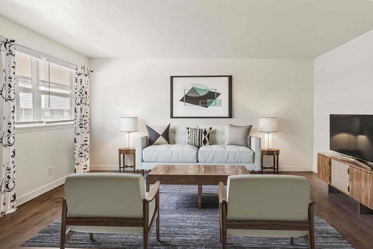 Metro Apartments at Collinsville North - Photo 2 of 50