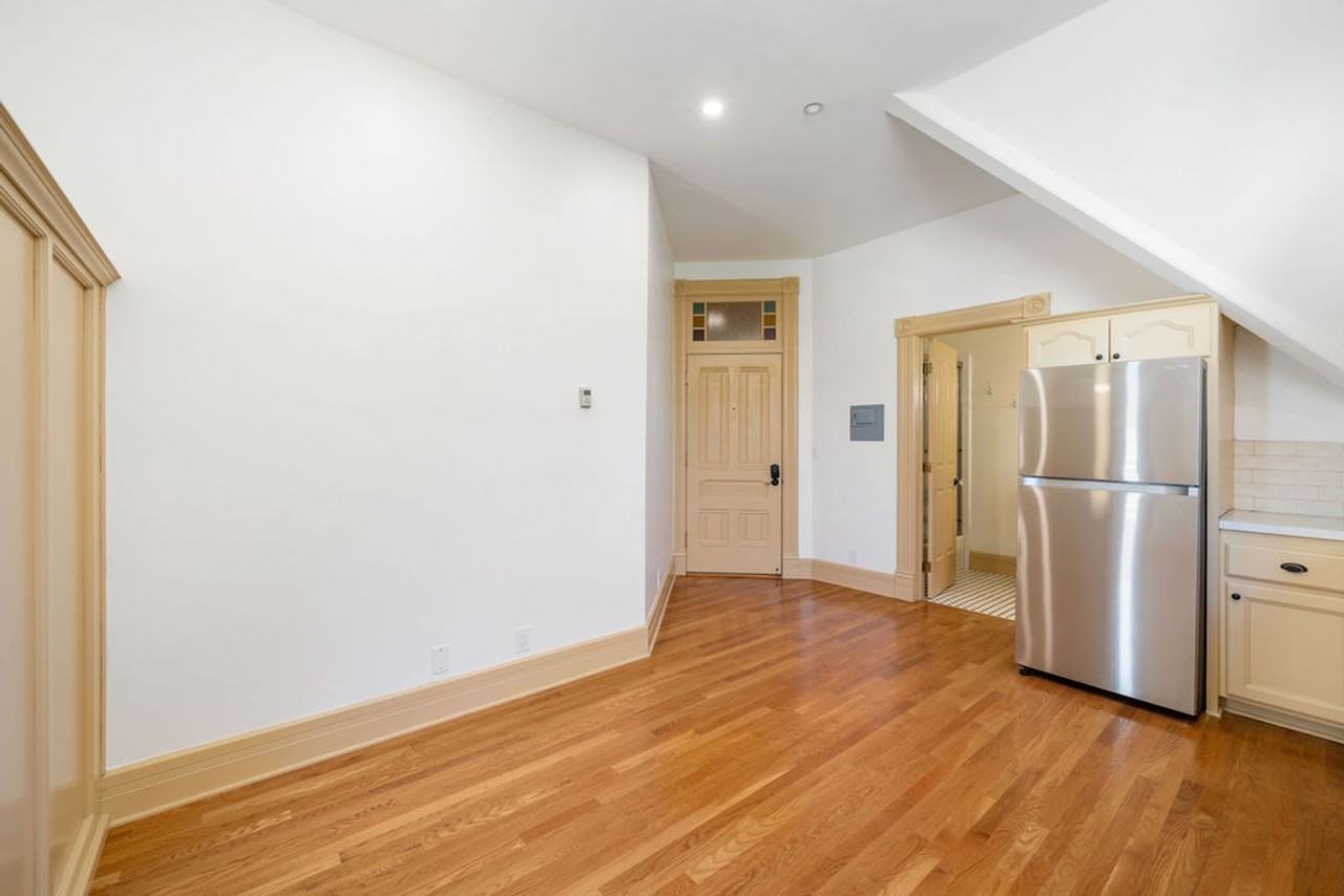 1314 Palm - Photo 3 of 50