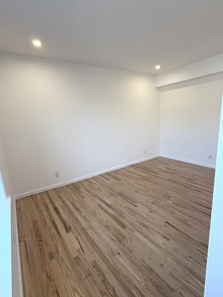 268-278 Main Street - Photo 5 of 12