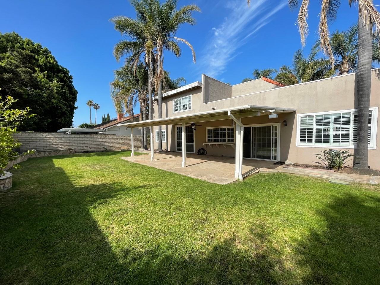 1470 Dara St - Photo 6 of 19