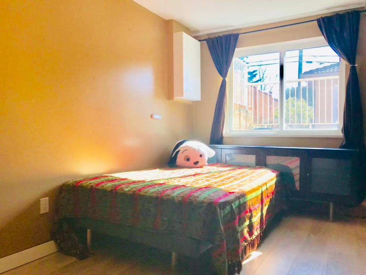 496 E 53rd Ave - Photo 3 of 10