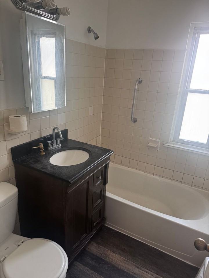 19203 Nitra Ave - Photo 7 of 10