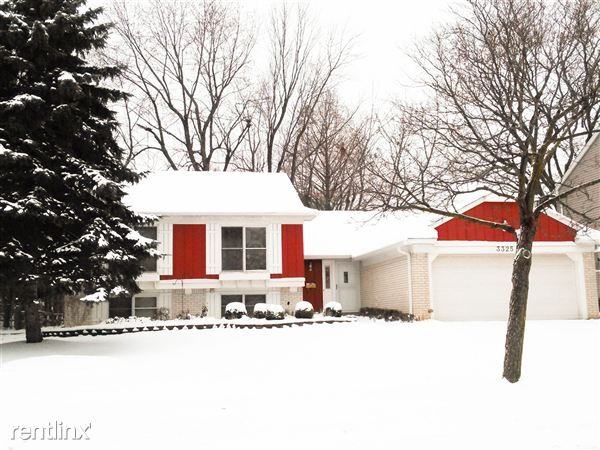 3325 Bluett Rd - Photo 3 of 33