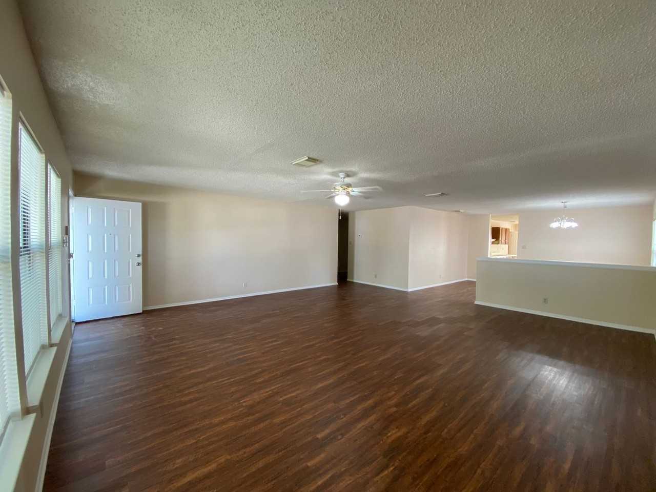 4514 Stradford Pl - Photo 5 of 33