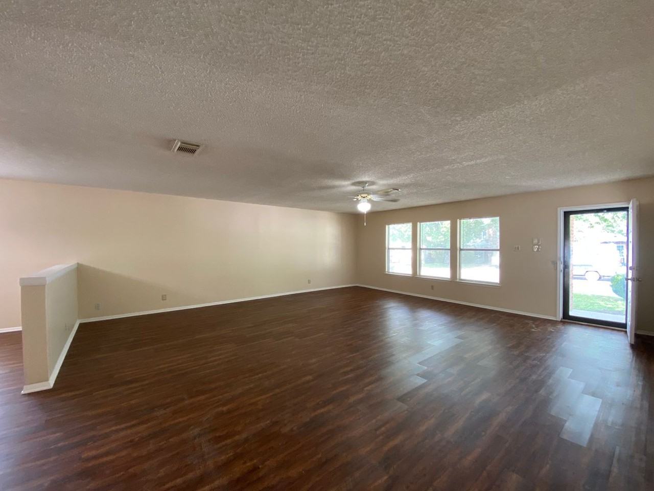 4514 Stradford Pl - Photo 6 of 33