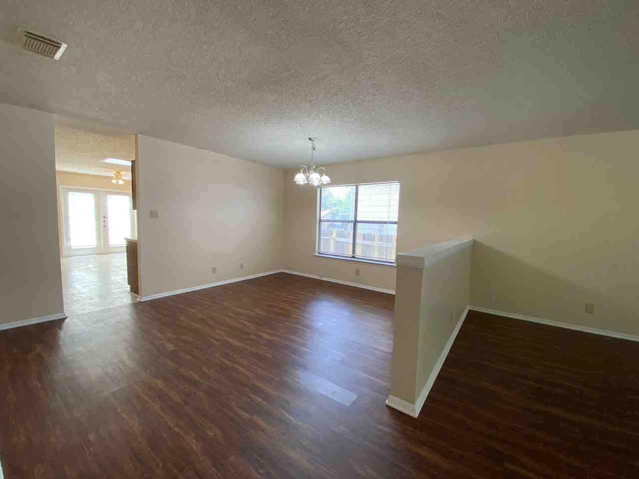 4514 Stradford Pl - Photo 7 of 33