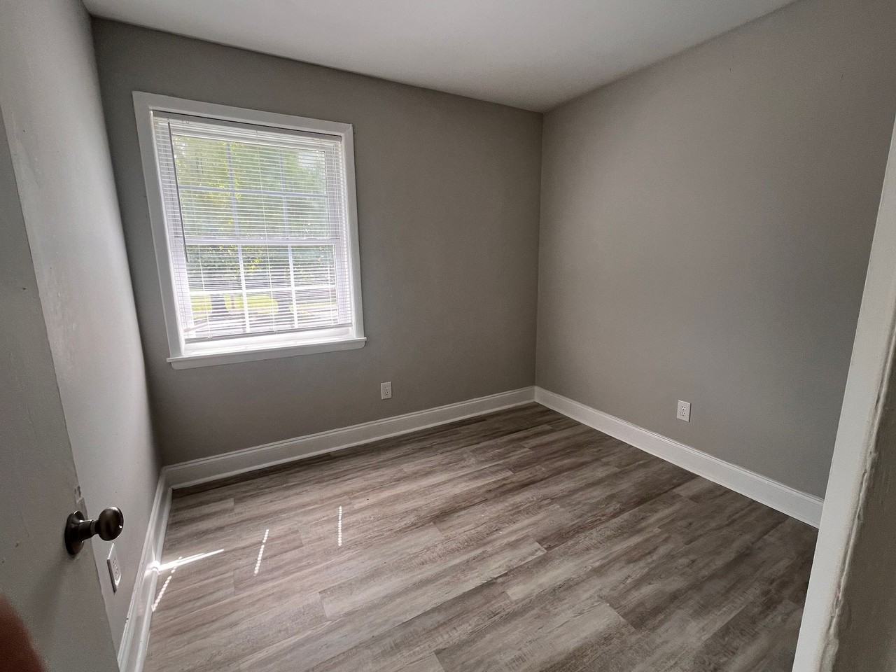 Twin Oaks Apartments - Photo 4 of 18