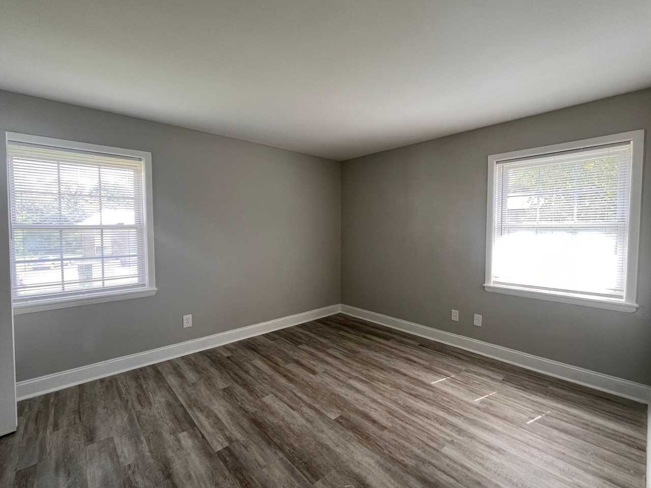 Twin Oaks Apartments - Photo 5 of 18