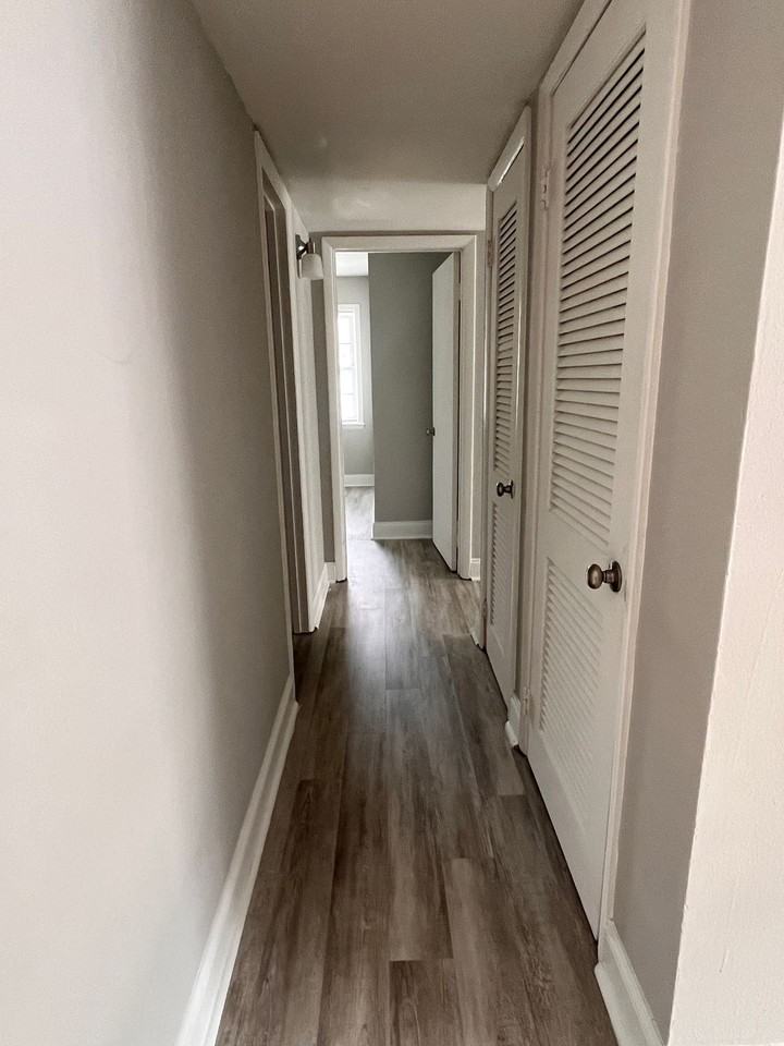 Twin Oaks Apartments - Photo 7 of 18