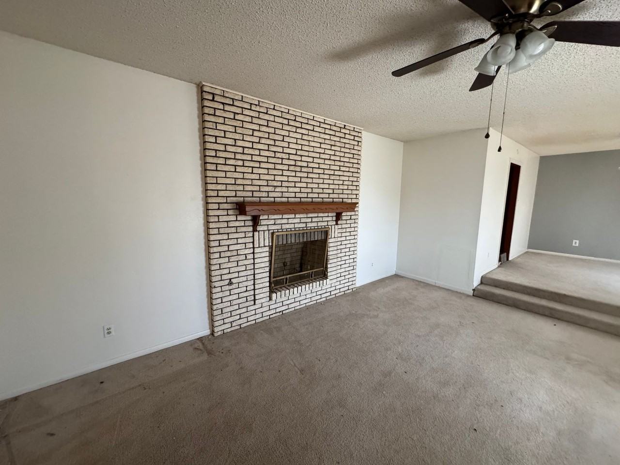 598 Washington Blvd - Photo 2 of 14