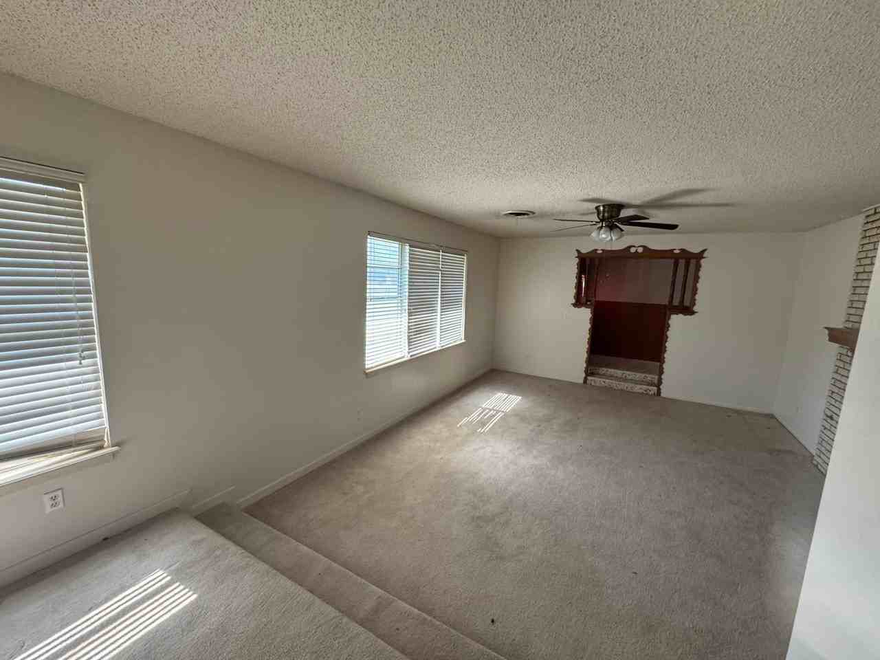 598 Washington Blvd - Photo 3 of 14