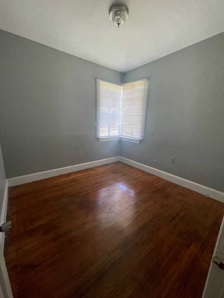 2715 Watson Dr - Photo 6 of 10
