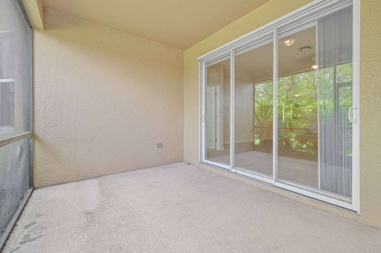 13679 Martone Ct - Photo 5 of 27