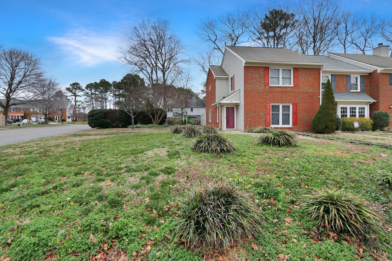 101 Kingsbridge Ln - Photo 3 of 22