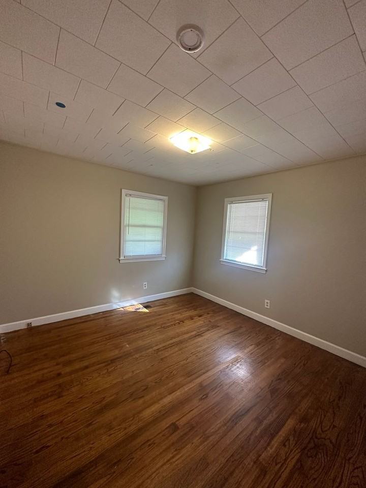 1408 Helen Ave - Photo 3 of 13