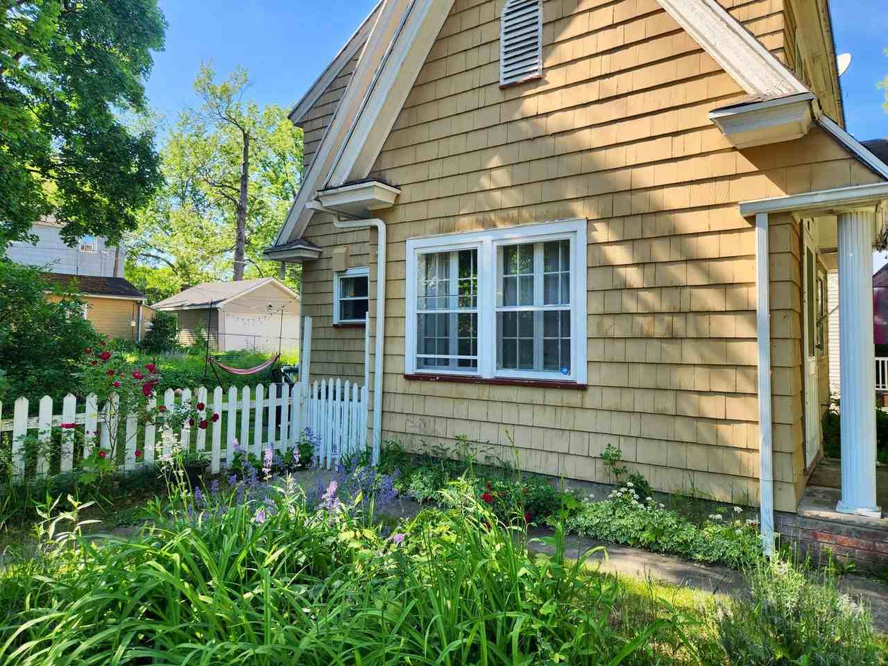 87 Falleson Rd - Photo 2 of 26