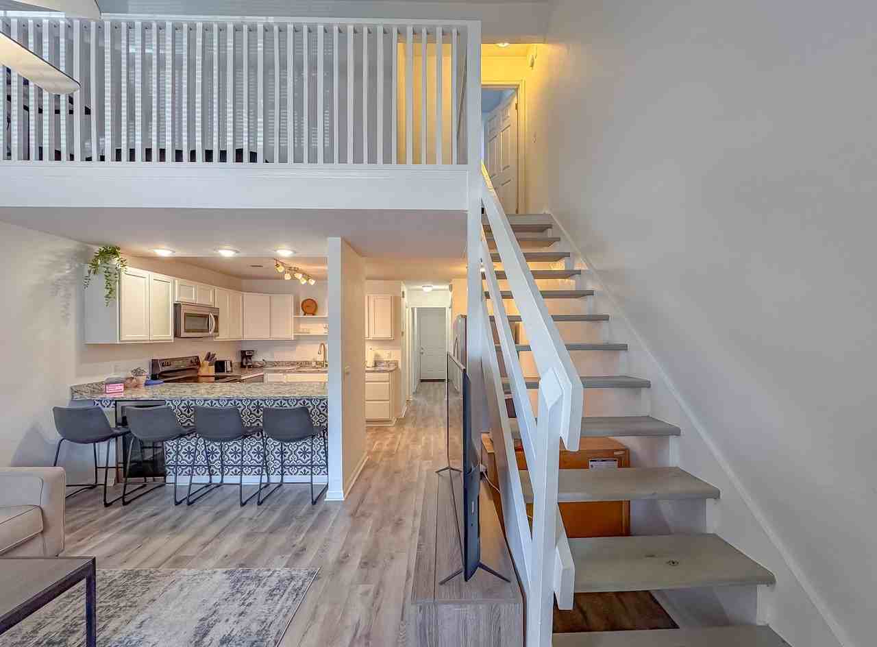 1330 Warrior Way - Photo 3 of 47