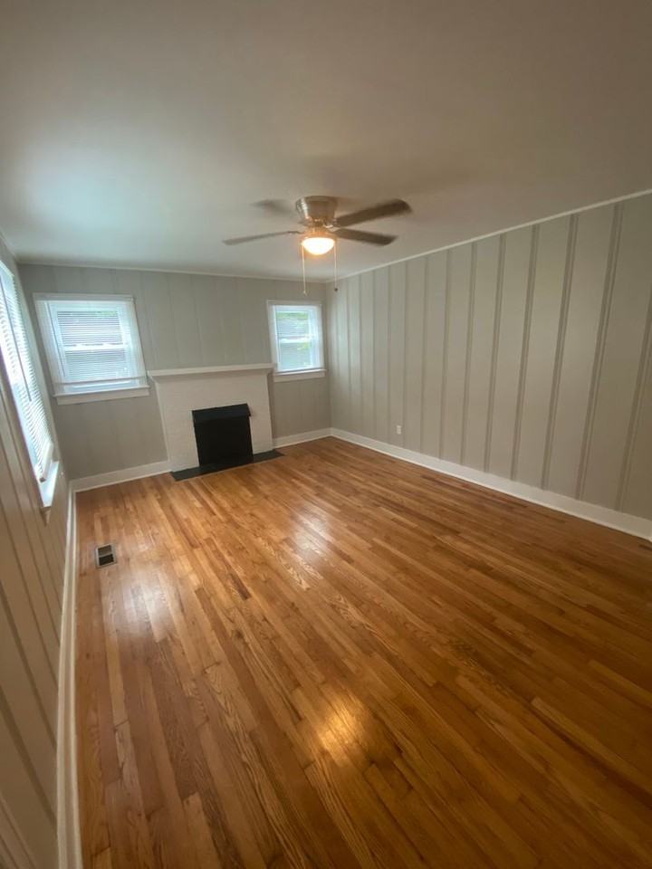 130 Oakdale Ct - Photo 3 of 12