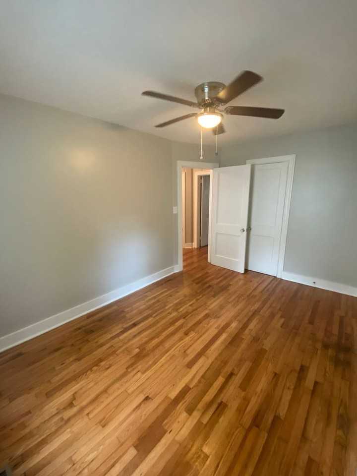 130 Oakdale Ct - Photo 4 of 12