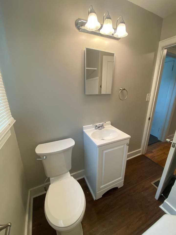 130 Oakdale Ct - Photo 7 of 12