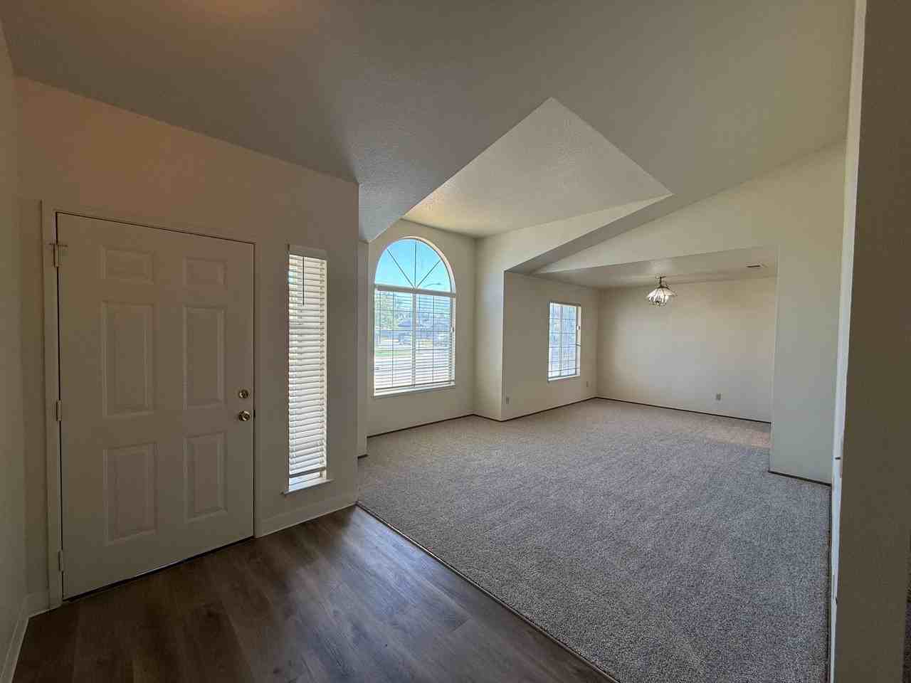 645 Coral Sun Ct #1719001001 - Photo 2 of 31