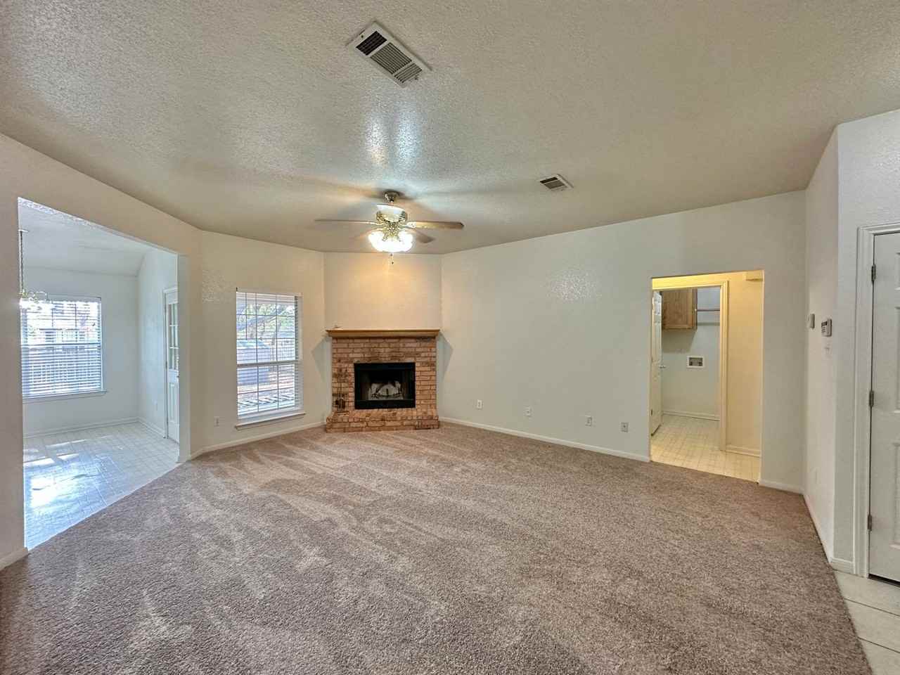 2208 Jay Dr - Photo 3 of 27