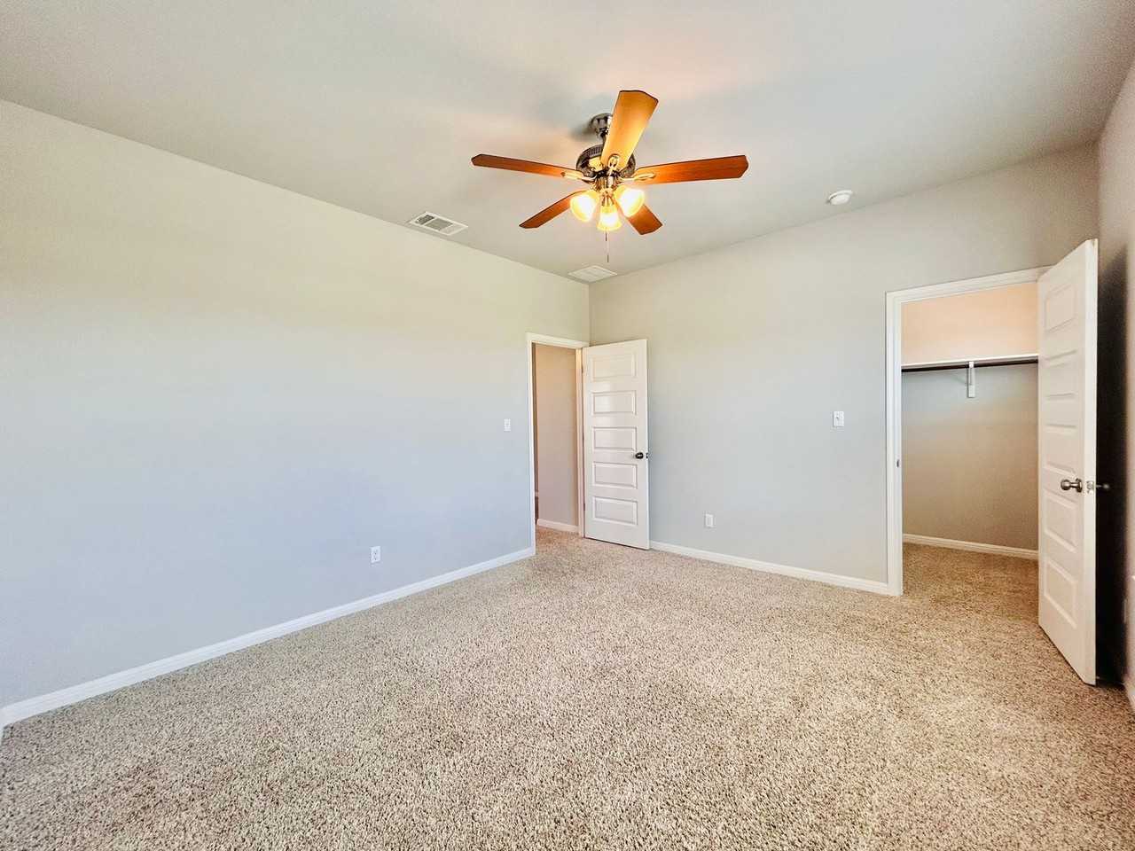 1156 Capra Ln - Photo 4 of 38