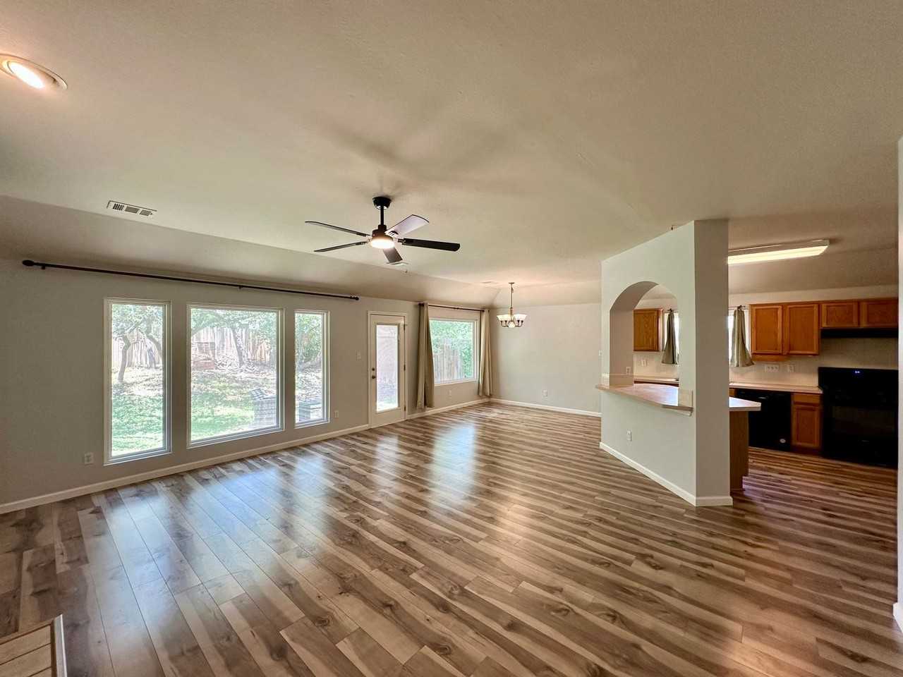 6930 Auckland Dr - Photo 3 of 18