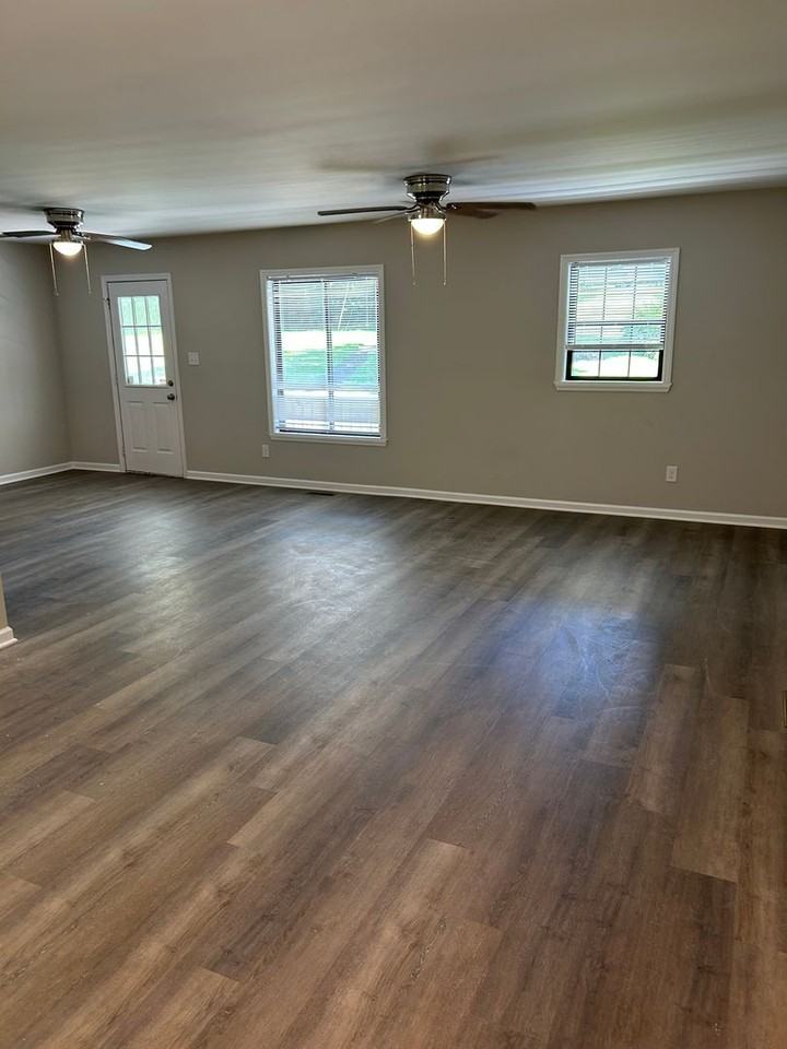 1120 Wooded Ave - Photo 2 of 12