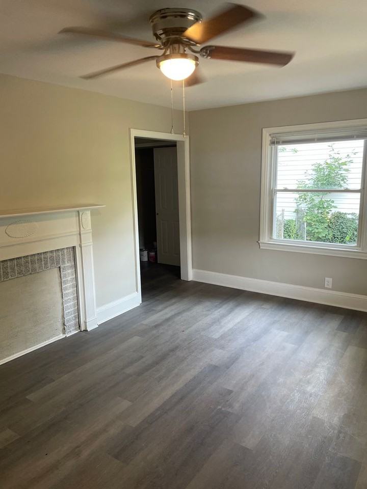 2420 Ivy Ave - Photo 2 of 10