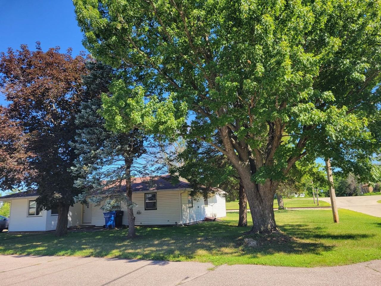 604 High St - Photo 2 of 32