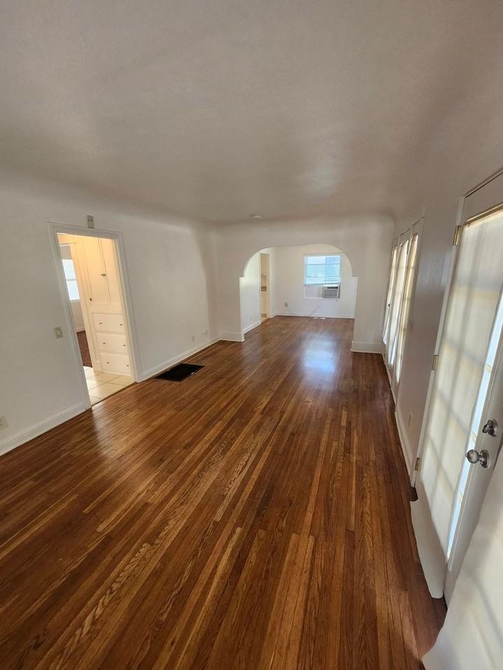 404 Plaza Serena - Photo 7 of 41