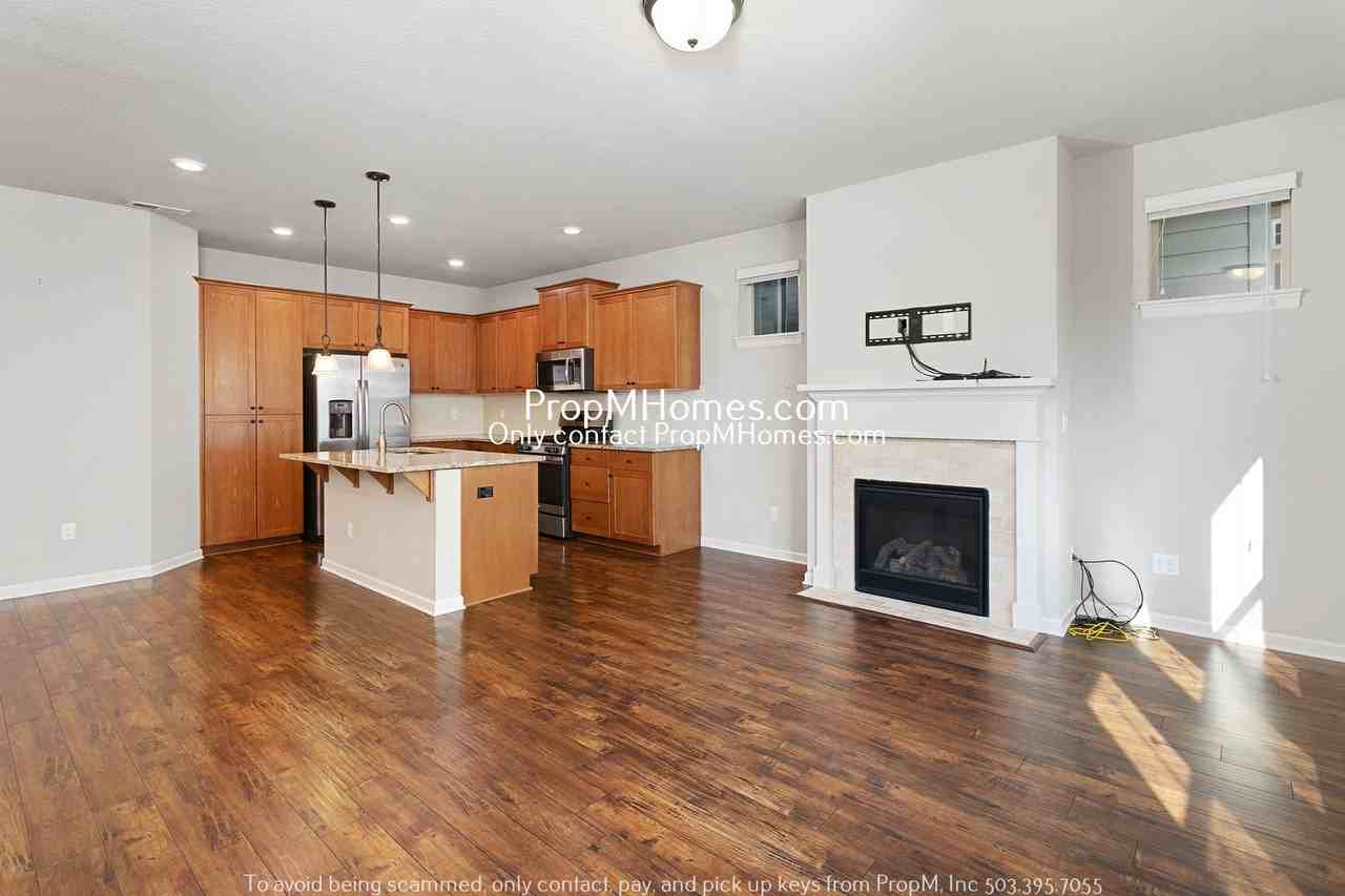 9260 Sw Chopin Ln - Photo 3 of 23