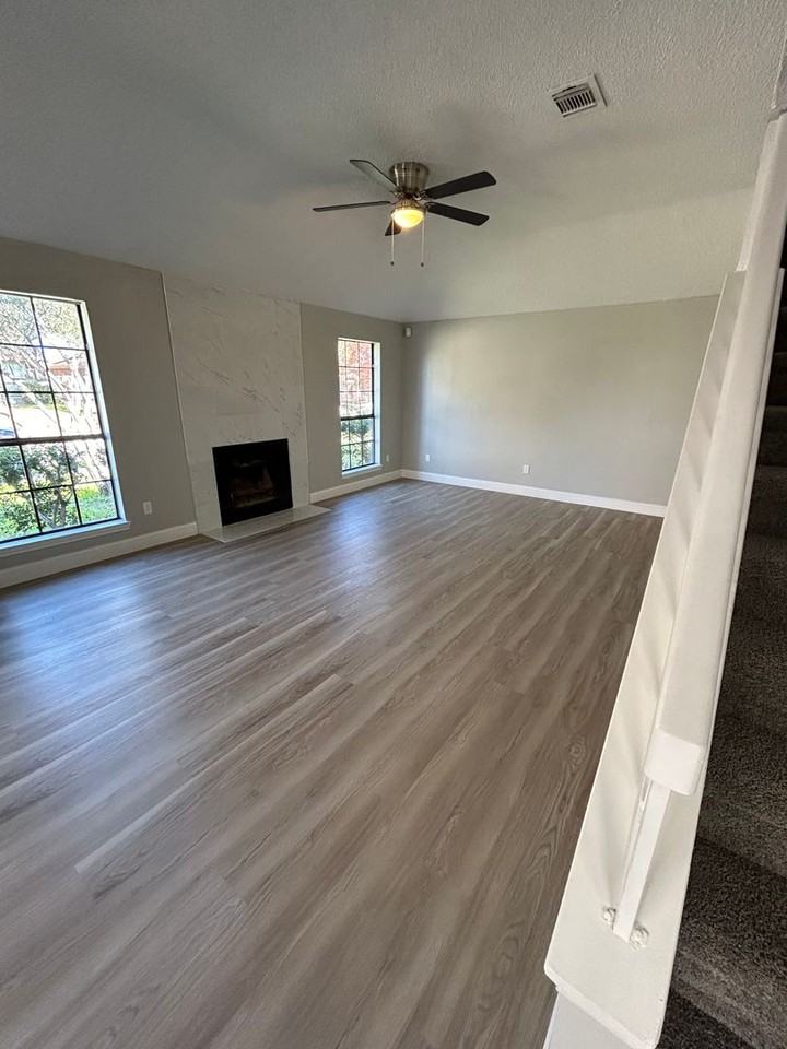 10348 Wood Heights Dr - Photo 3 of 19