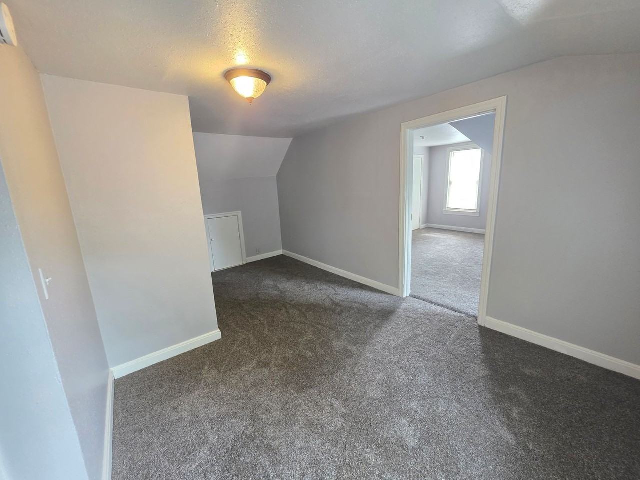 1711 Lincoln St - Photo 6 of 20