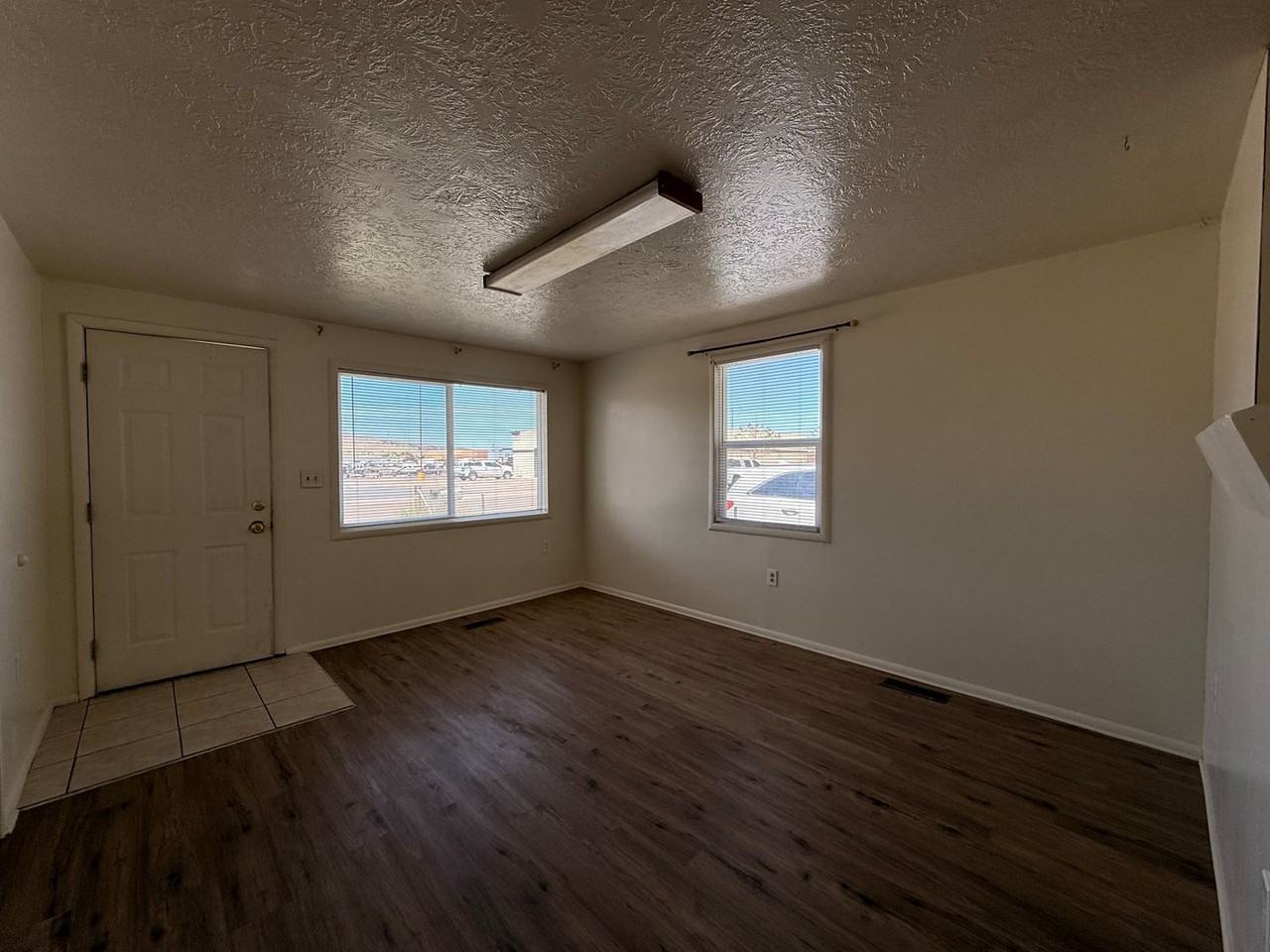 122 Mckinley Ave - Photo 3 of 19