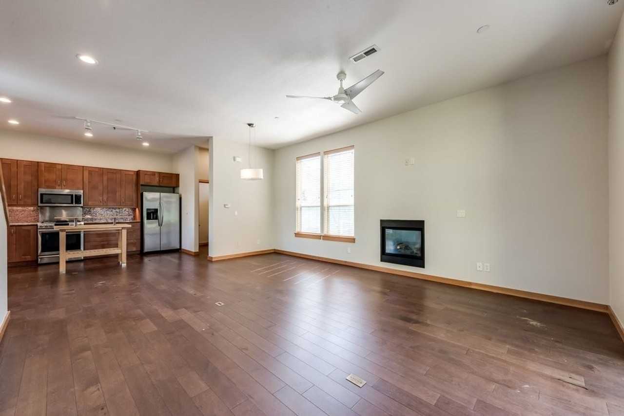 5127 S Corbett Ave - Photo 2 of 27