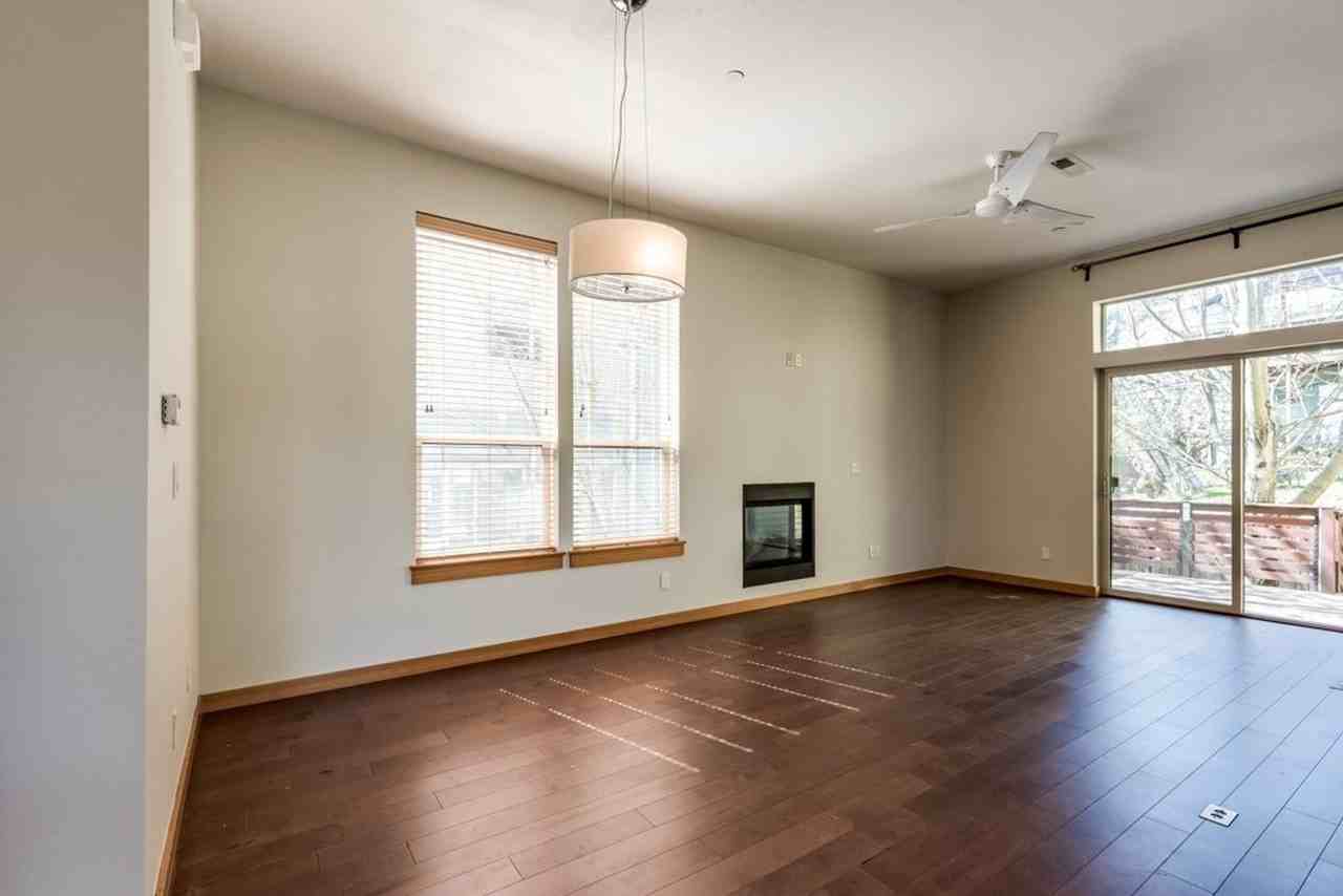 5127 S Corbett Ave - Photo 7 of 27