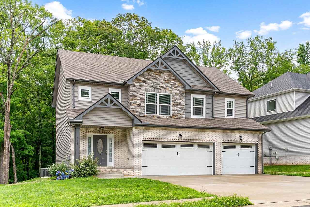 1037 Brightwood Ct - Photo 2 of 36