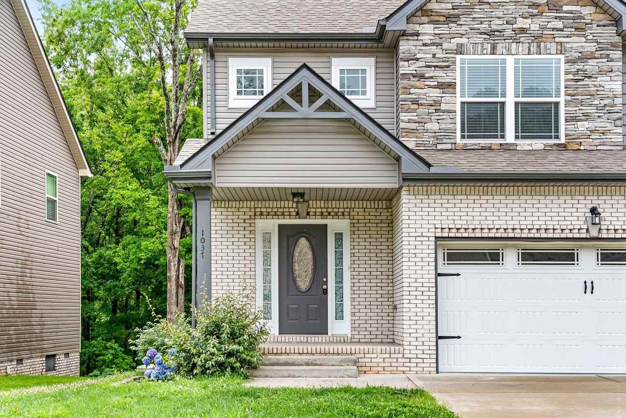 1037 Brightwood Ct - Photo 4 of 36