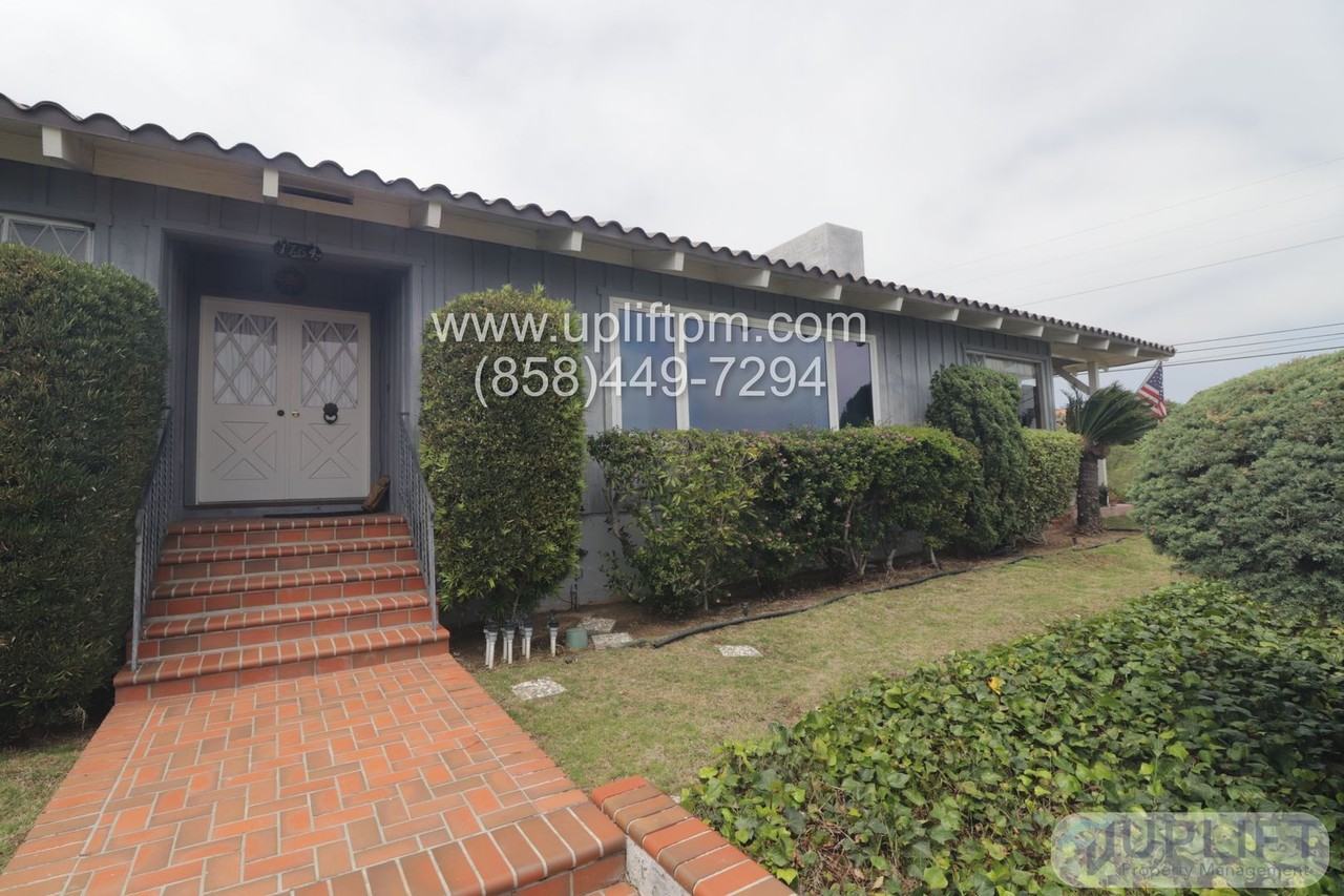 1764 Soledad Way - Photo 2 of 6