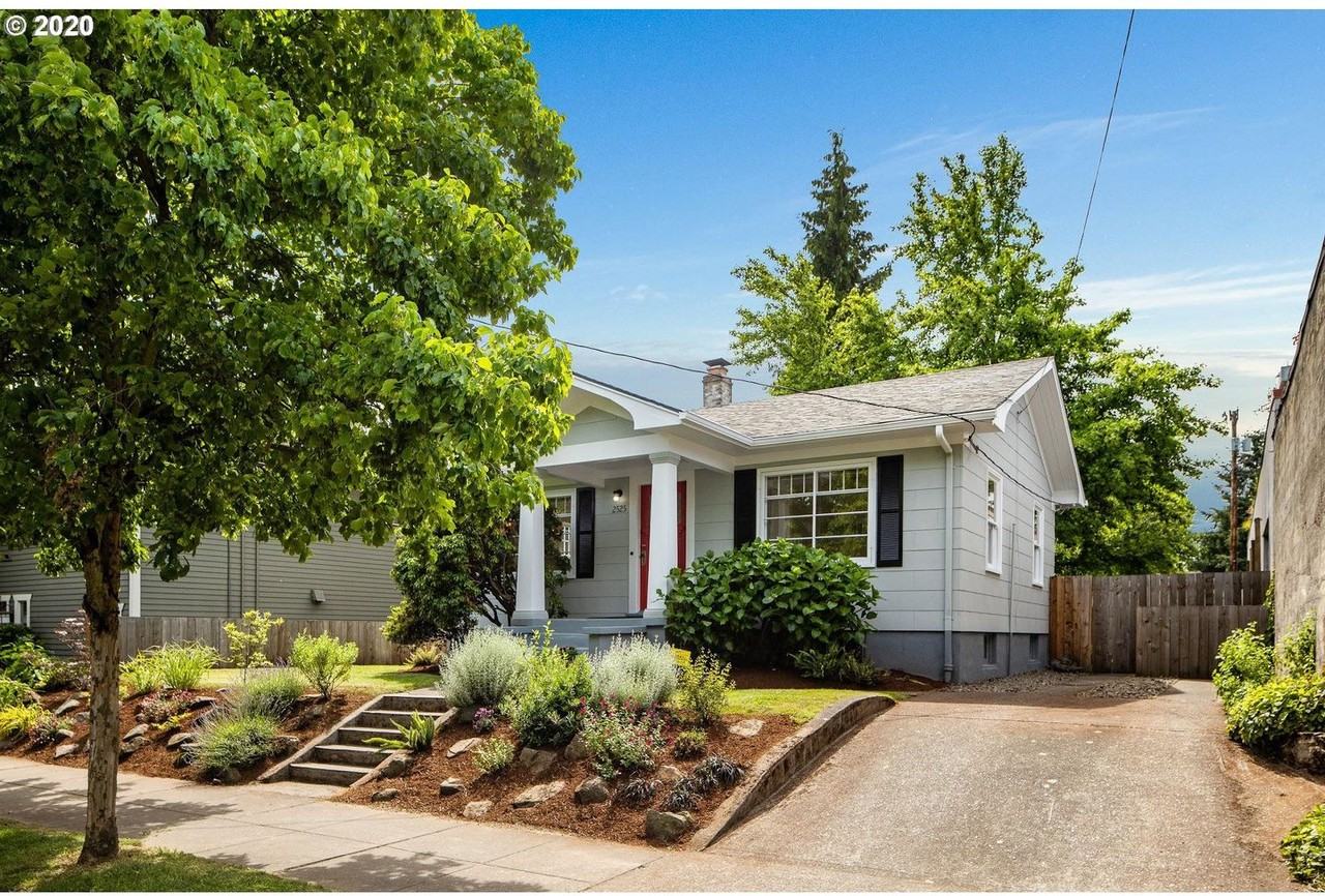 2525 Se 26th Ave - Photo 3 of 23
