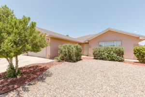 featured image of 413 Chaco Dr
