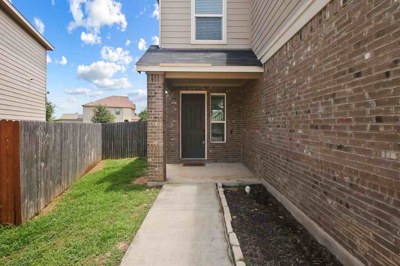 6811 Beltran Pass - Photo 4 of 26
