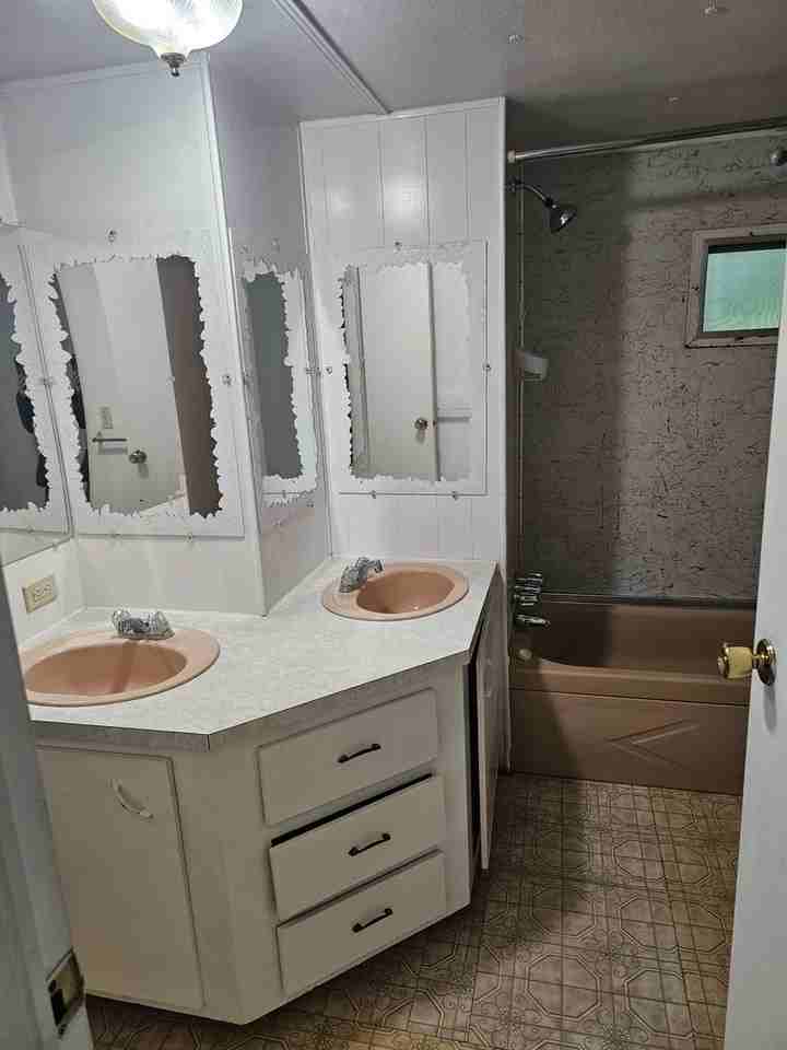 22842 Trails End Rd Se - Photo 6 of 10