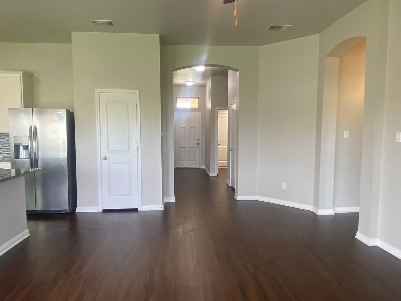 3002 Clevelander Dr - Photo 4 of 24