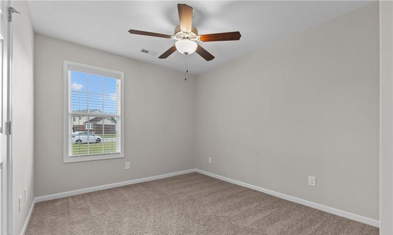 1595 Rossmore Dr - Photo 7 of 26