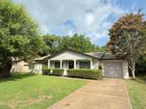 2621 Trinity St - Photo 1 of 1